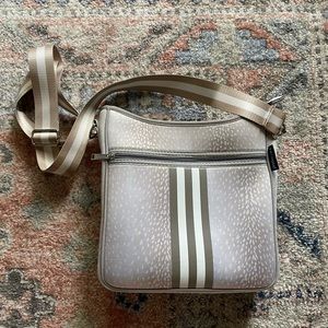 Prenelove messenger bag